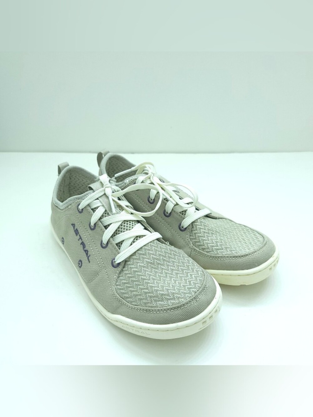 Astral Loyak Kayak SUP Water Shoes Womens 8 Gray